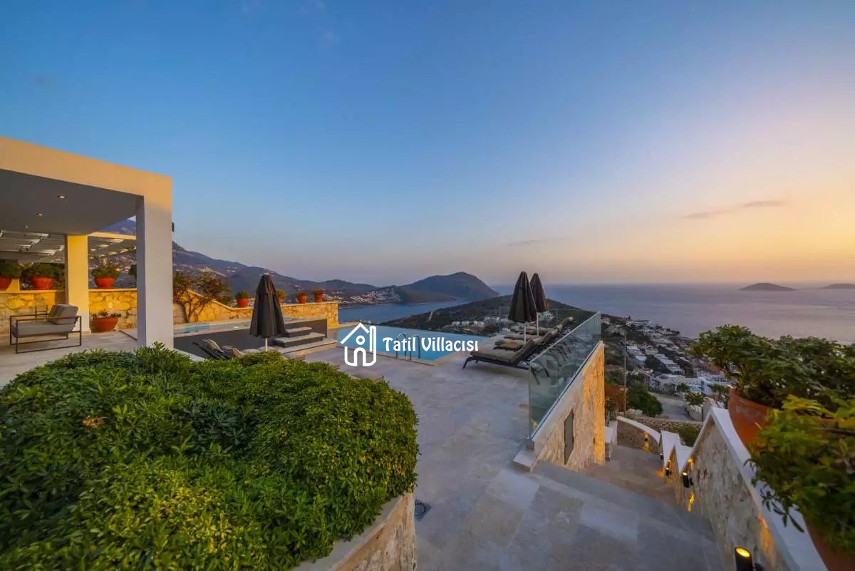 Villa Safran View