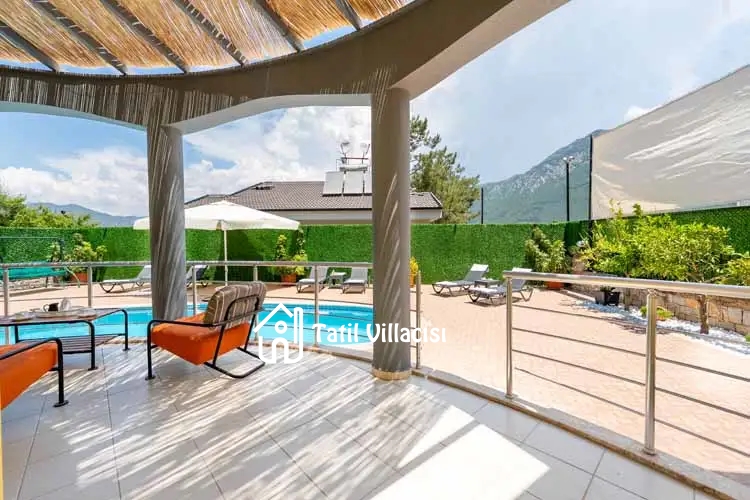 Villa Sarı Yaz