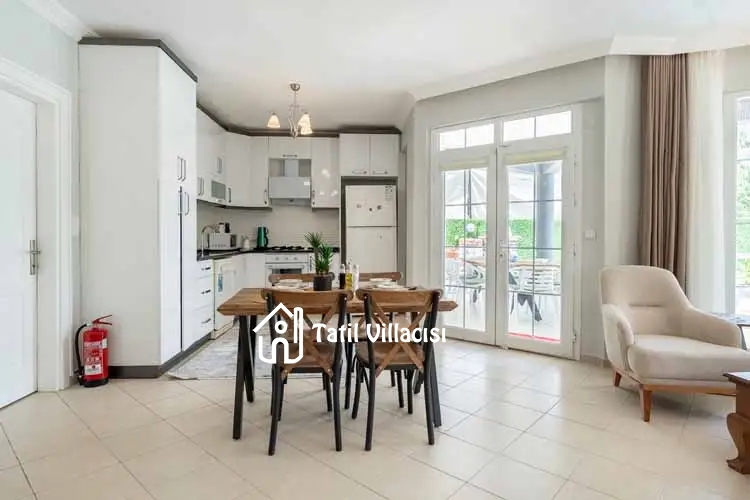 Villa Sarı Yaz