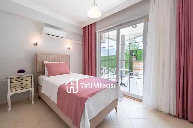 Villa Sarı Yaz