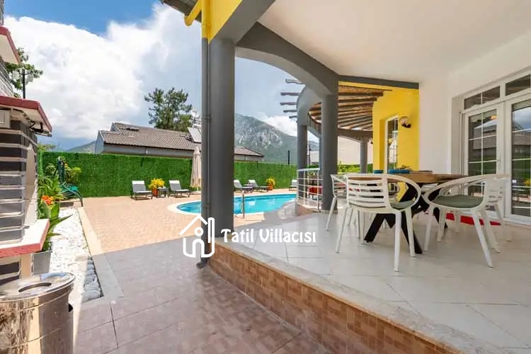 Villa Sarı Yaz