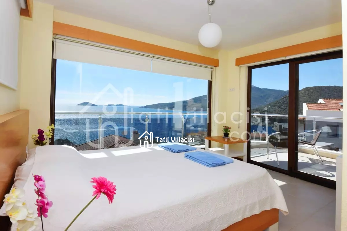 Villa Sea Line