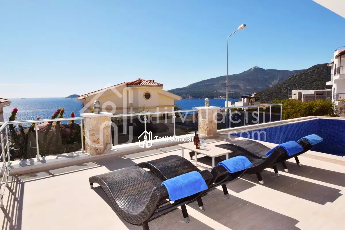 Villa Sea Line