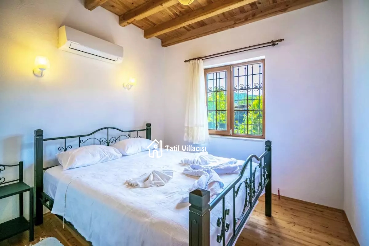 Villa Sedir Evi