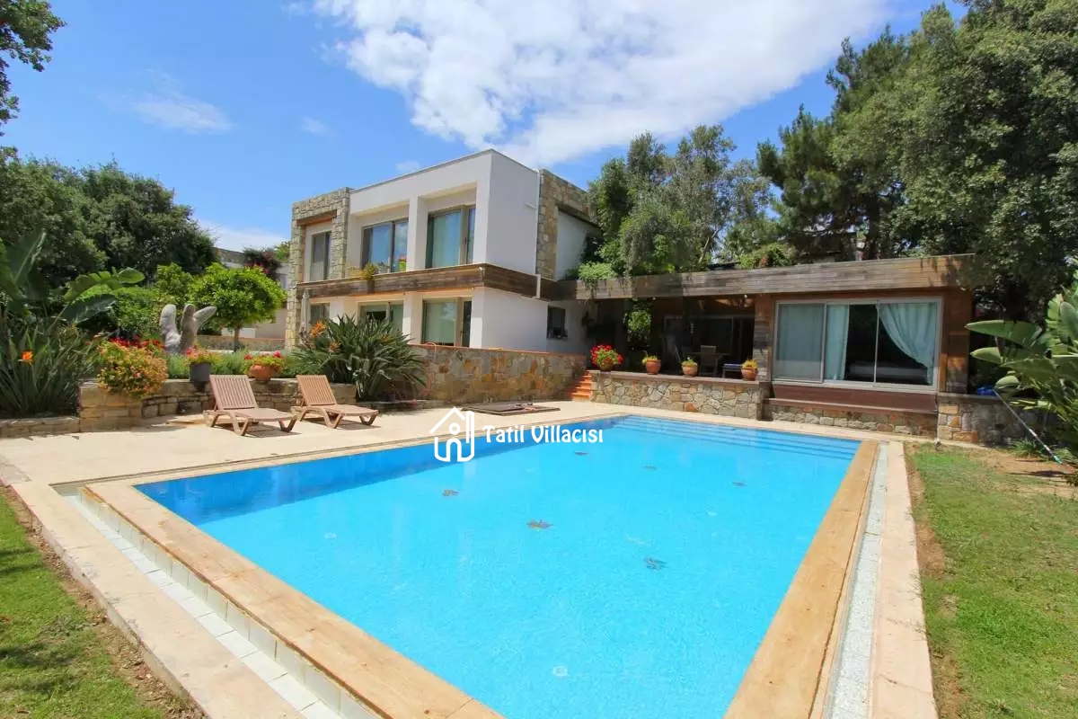 Villa Silence