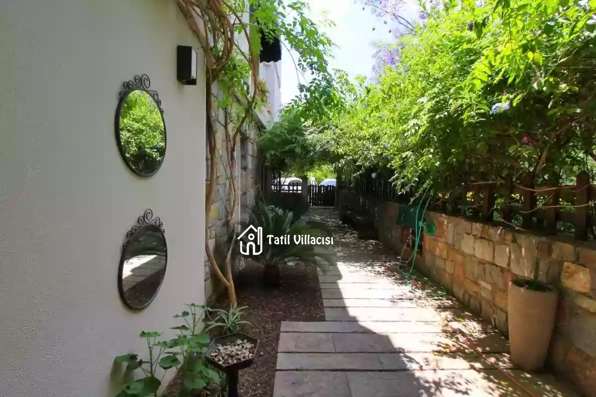 Villa Silence