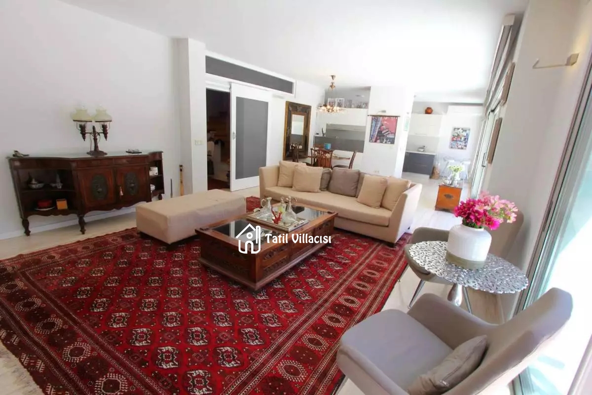 Villa Silence