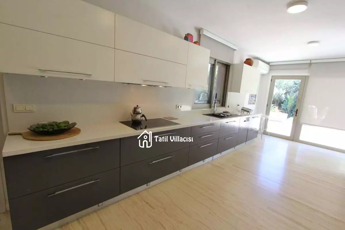 Villa Silence
