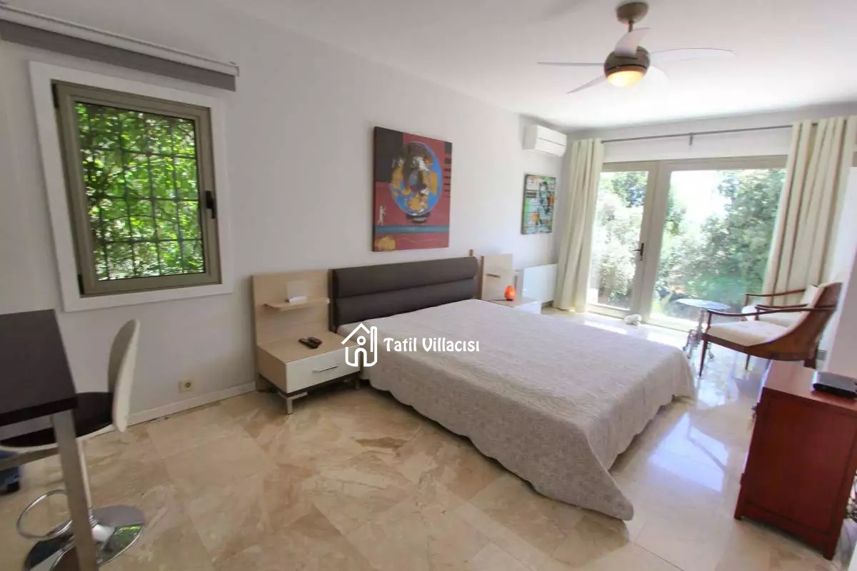 Villa Silence