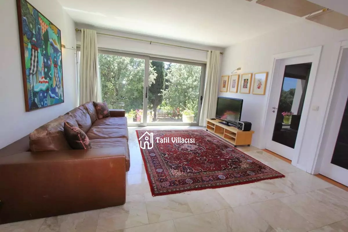 Villa Silence
