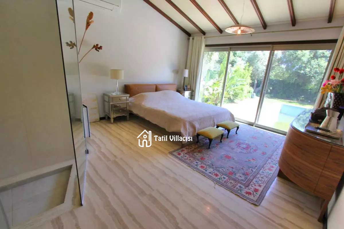 Villa Silence