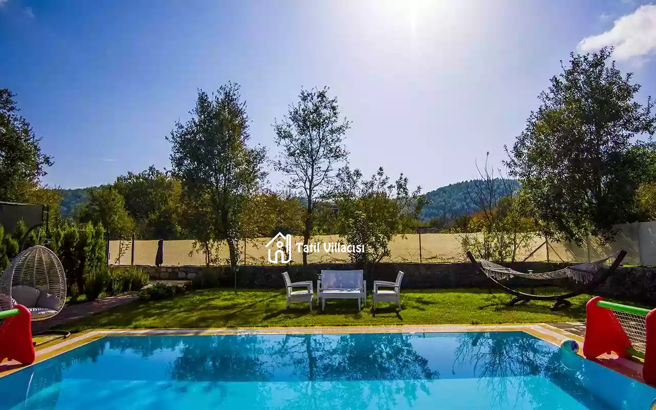 Villa Siyah Duo