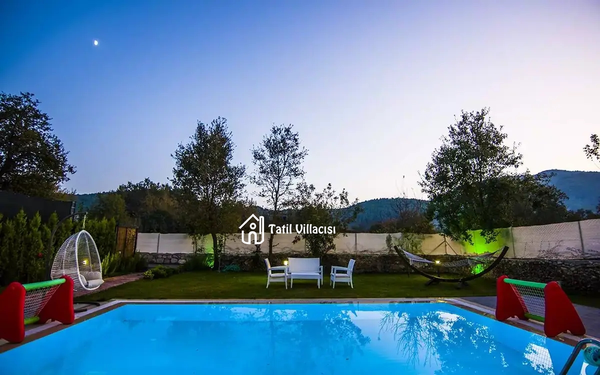 Villa Siyah Duo