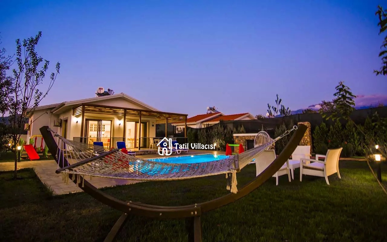 Villa Siyah Duo