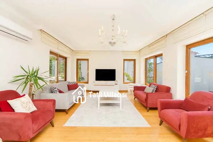 Villa Tarus Mara