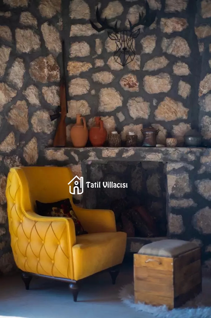 Villa Tlos Stone