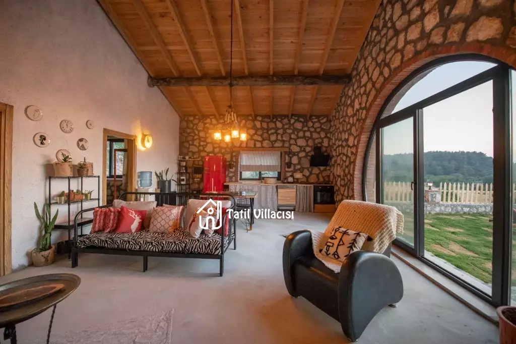 Villa Tlos Stone