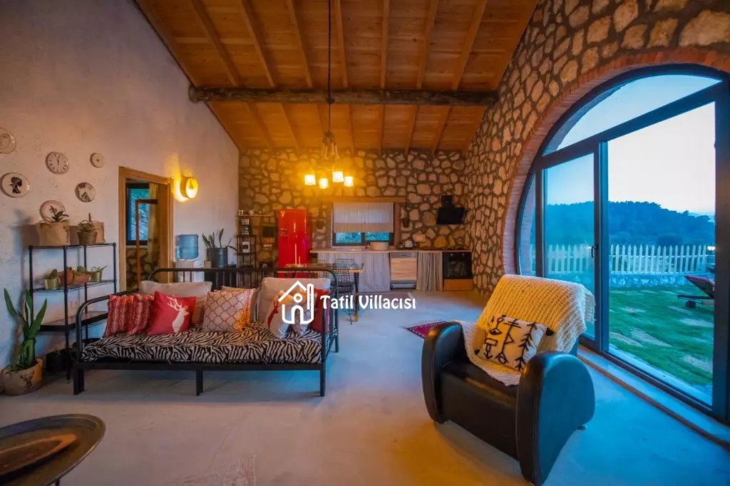 Villa Tlos Stone
