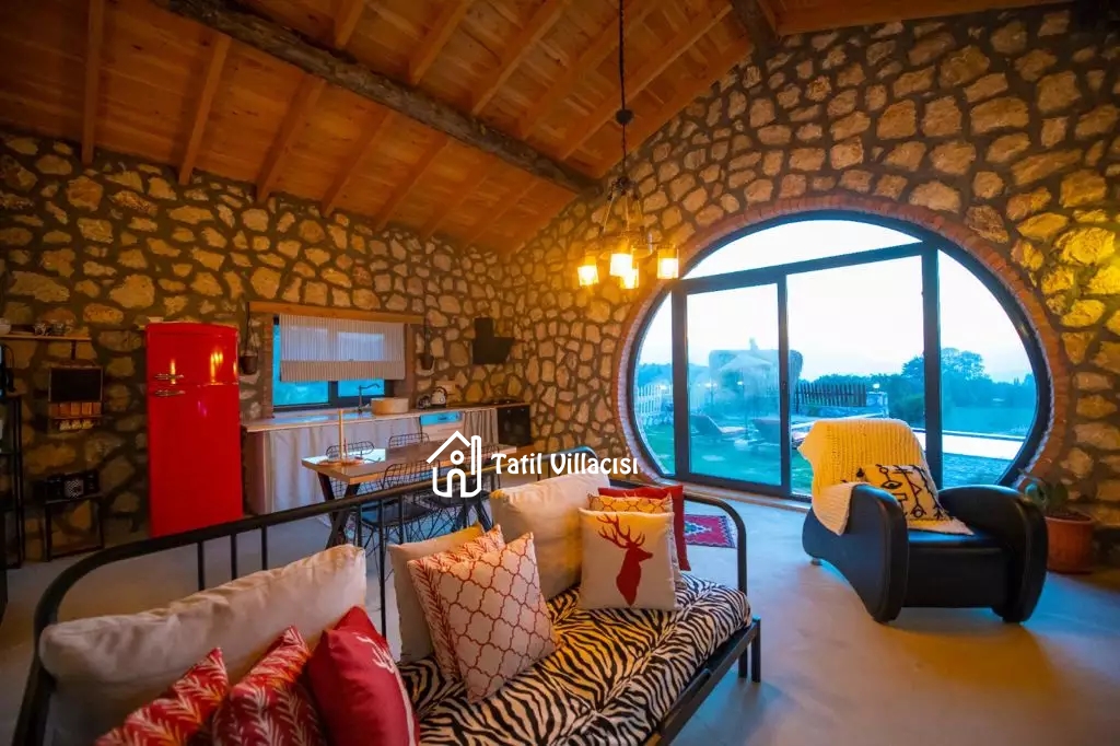 Villa Tlos Stone