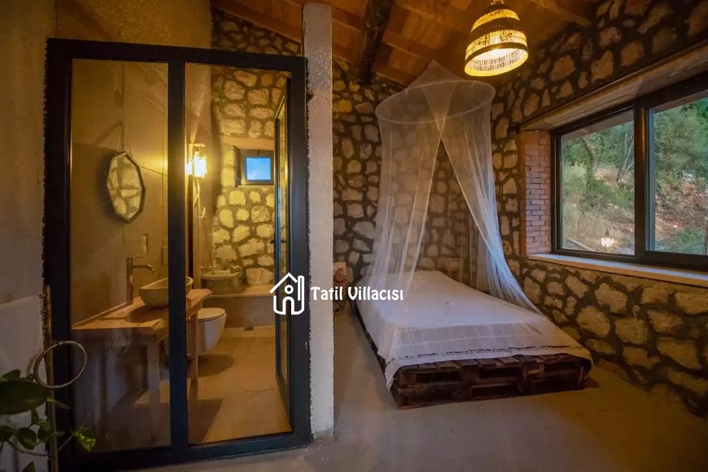Villa Tlos Stone