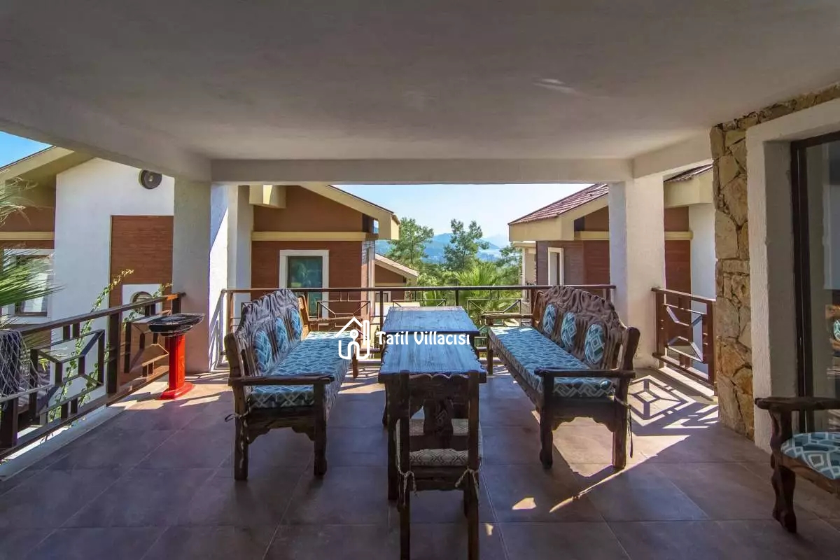 Villa Via Country