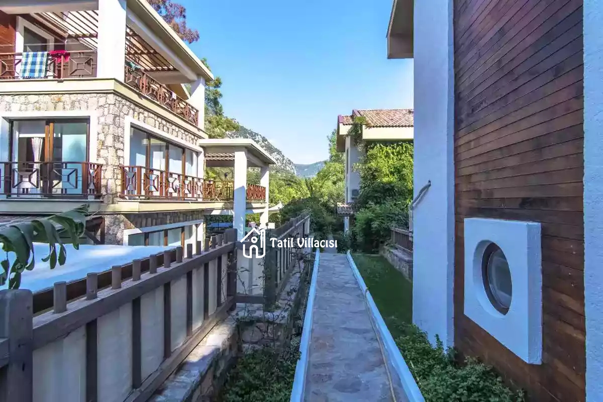 Villa Via Country