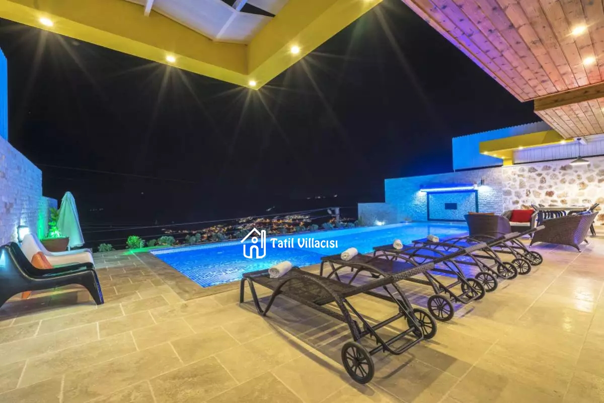 Villa Victoria