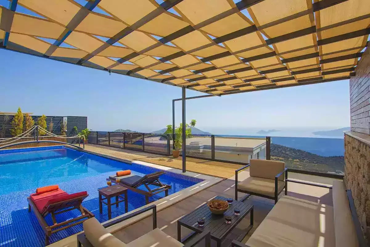 Villa King