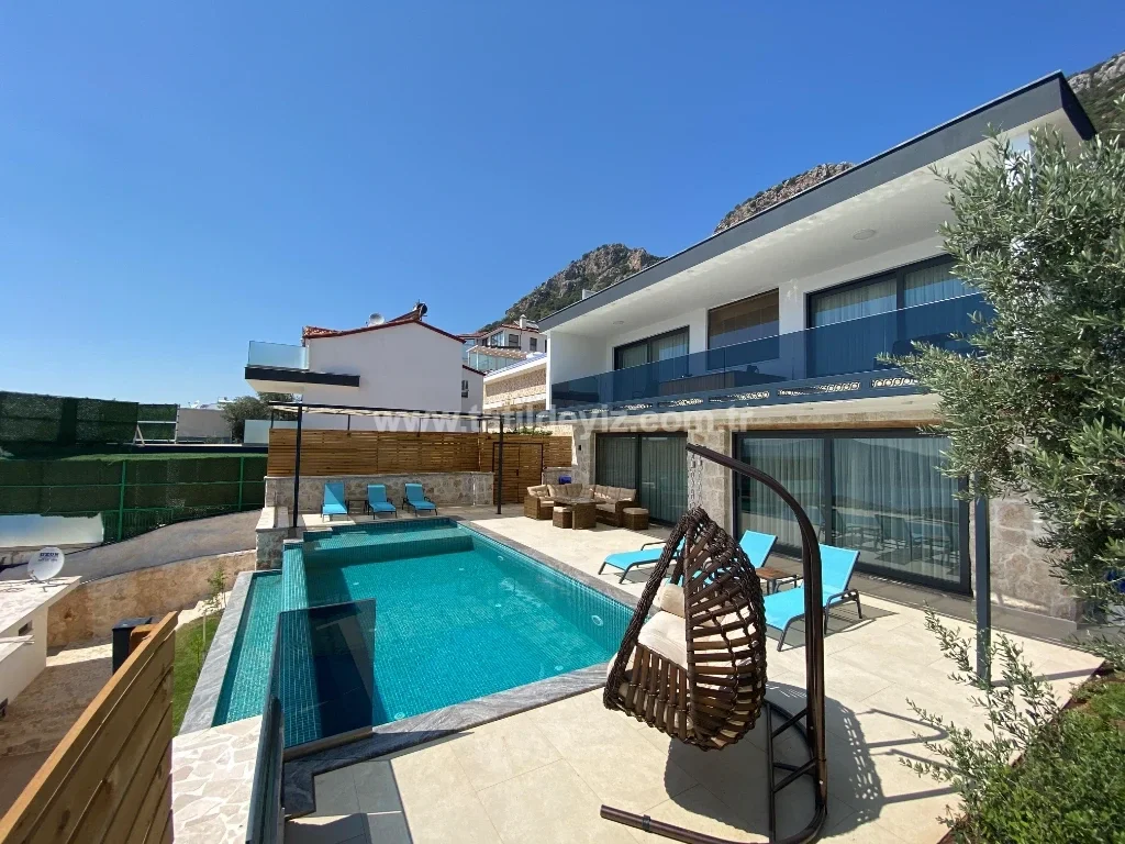 Villa Leyla Duo